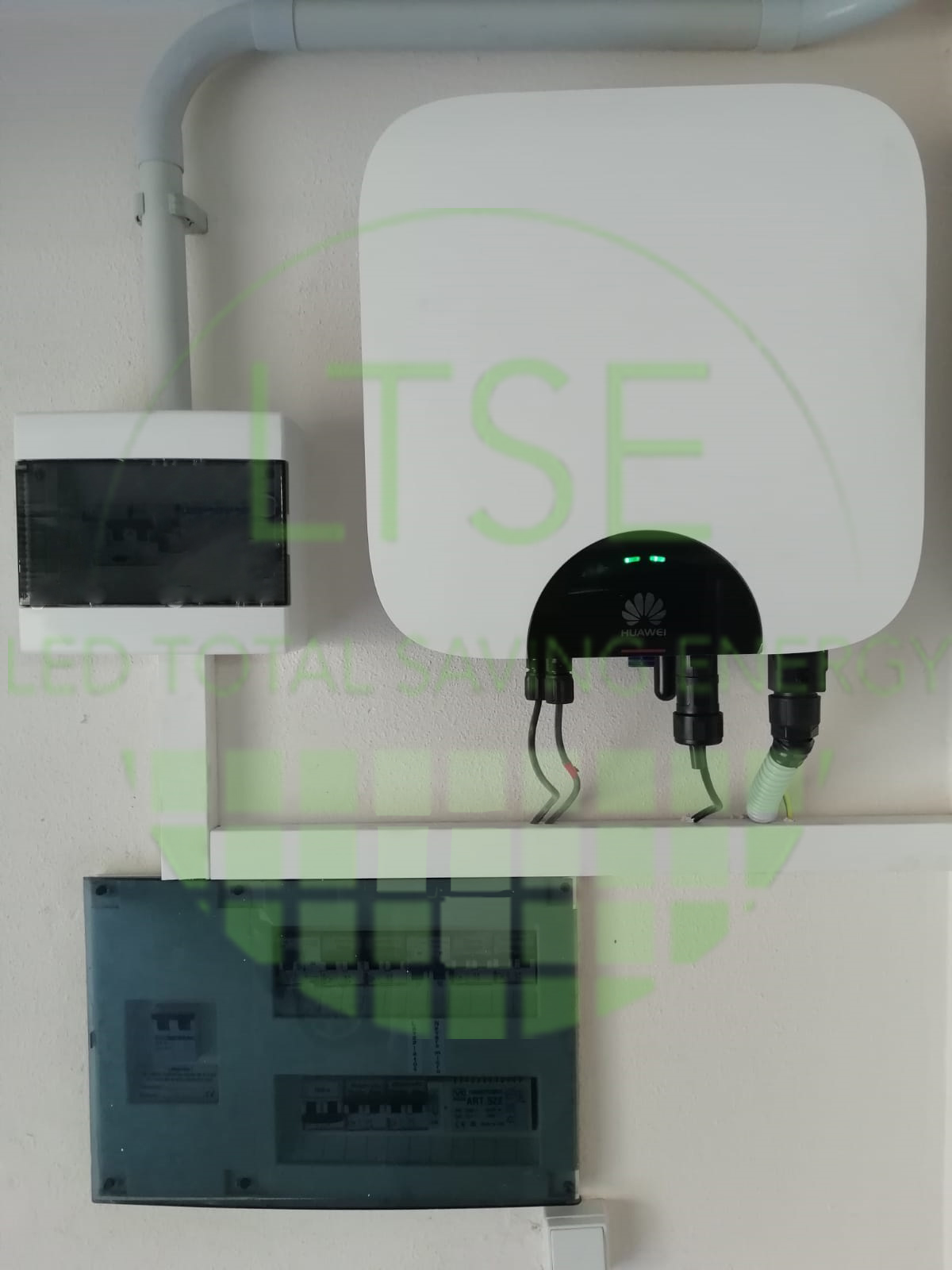 Inversor Huawei en instalación de autoconsumo fotovoltaico en Telde
