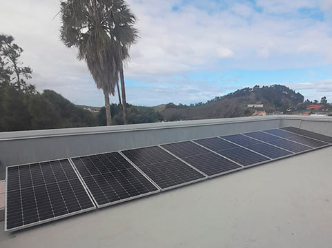 Instalacion paneles solares Nuestra Señora de Lourdes