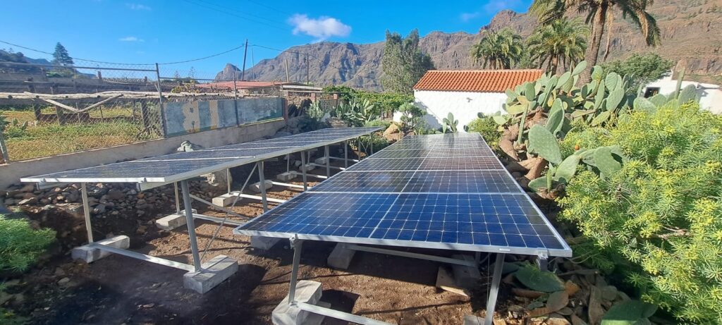 Paneles solares Paseo Ovejeros