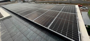 Instalación de paneles solares en Transatlántico Valbanera