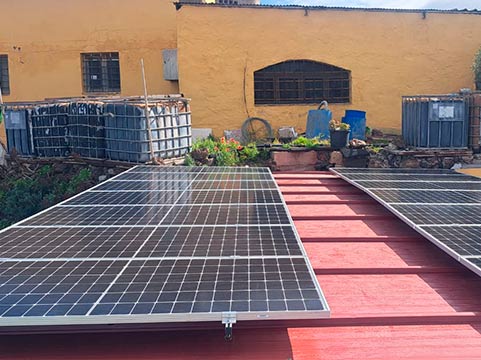 Instalacion de paneles solares en Bentaguaire