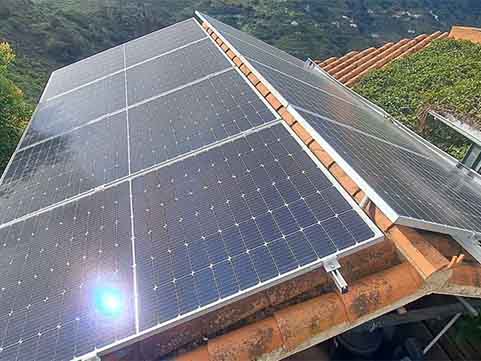 Instalación paneles solares Cordillera