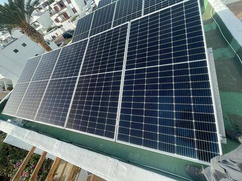 paneles-solares-puerto-del-carmen-lanzarote