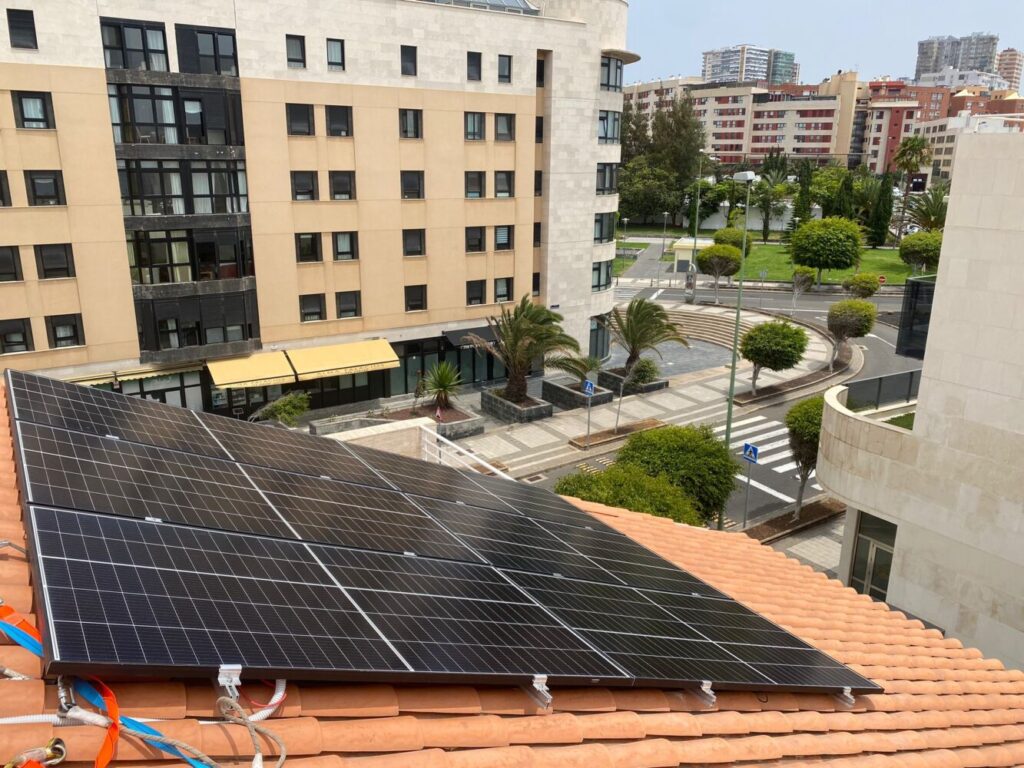 Placas solares en tejado Canarias