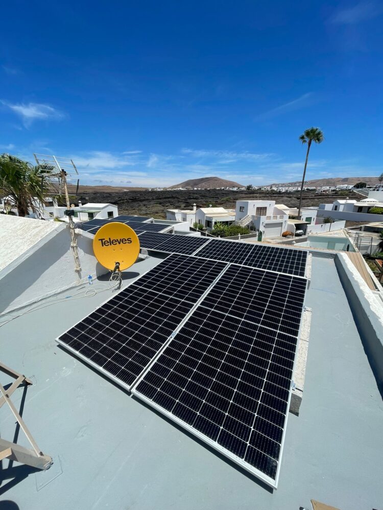 Placas solares en tejado Canarias